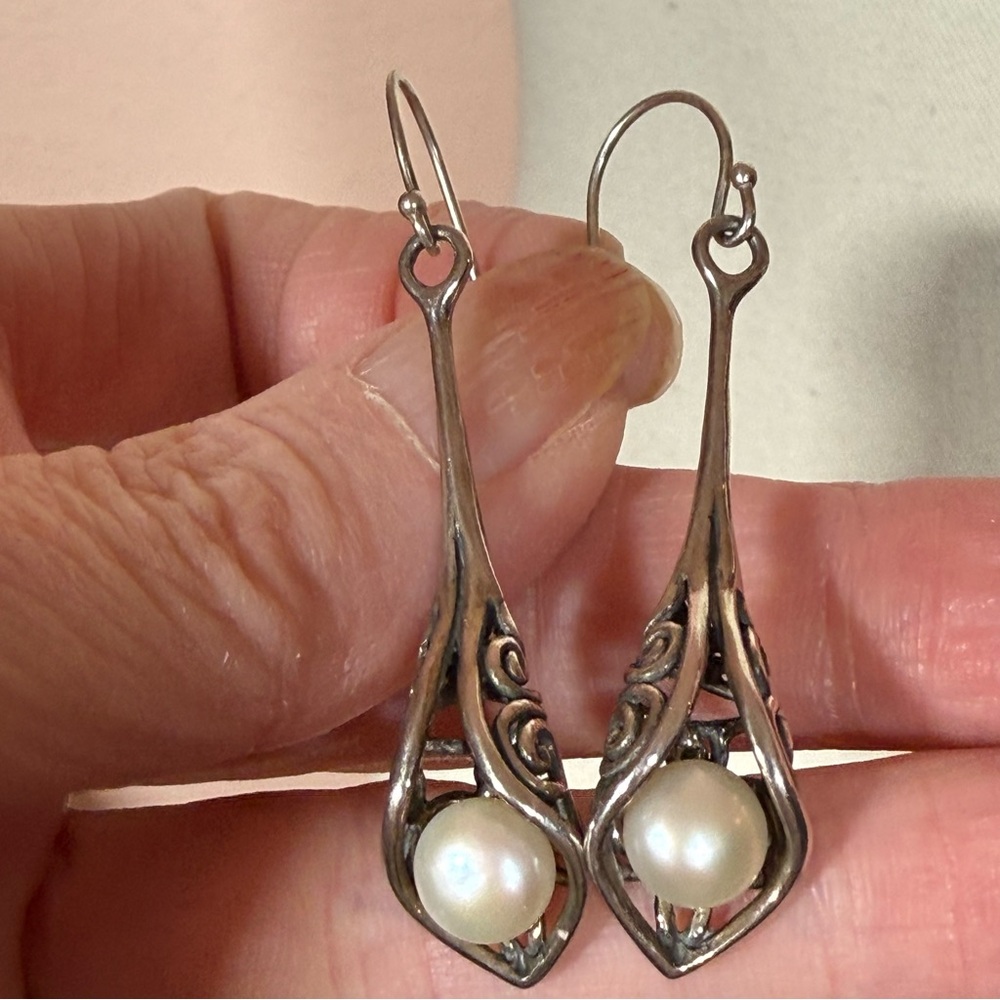 Noa Zuman Israel Sterling silver Filagree Cala Lilly real pearl drop earrings - Picture 8 of 17
